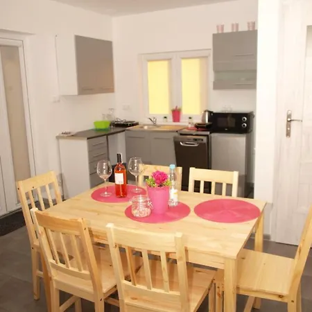 Teczowa 14 Apartment